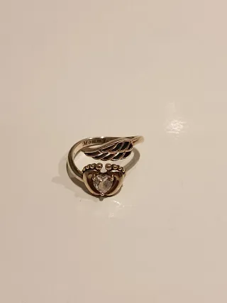 Anillo Pandora original “Angel Wings & Heart”