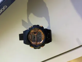 Reloj Negro Nuevo