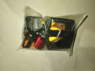 Kit pedales y reflectantes bici