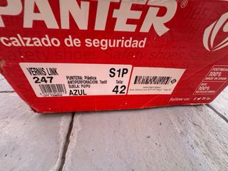 Calzado de seguridad PANTER. Nuevos. Talla 42