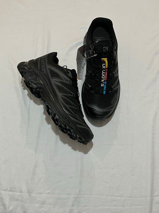 Zapatillas Salomon Negras y Multicolor