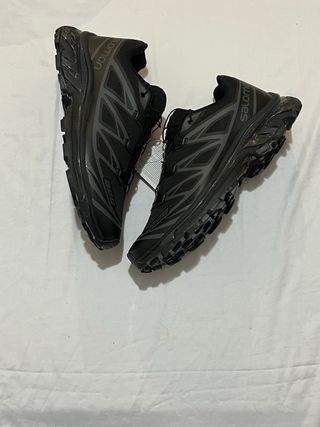 Zapatillas Salomon Negras y Multicolor