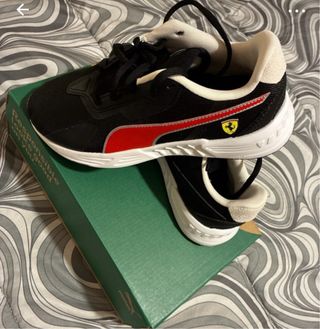Scarpe ragazzo Puma Ferrari nere rosse
