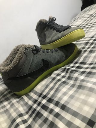 Zapatillas Nike Gamuza Gris Suela Verde Neón