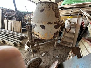 Hormigonera Profesional 250L