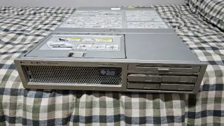 Server Professionale Sunfire X4200 M2