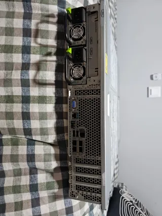 Server Professionale Sunfire X4200 M2