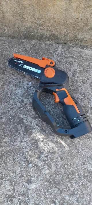 Mini sierra eléctrica Worx