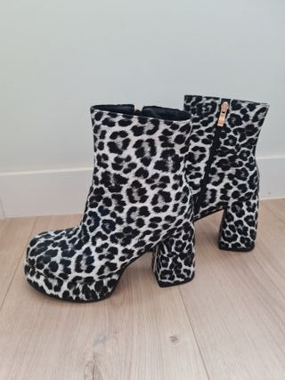 Botas tacón animal print leopardo talla 38