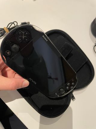 Ps Vita Preto com Carregador e Capa