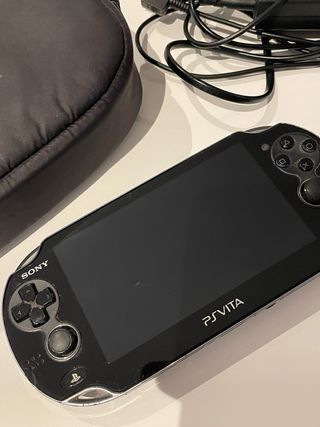 Ps Vita Preto com Carregador e Capa