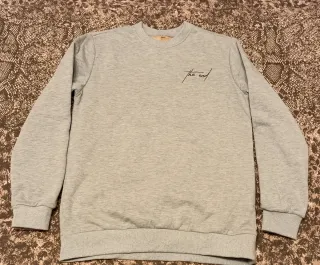 Sudadera de invierno con forro interior.