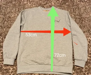 Sudadera de invierno con forro interior.