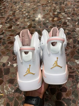 Air Jordan 6 Gold Hoops Blanco Rosa Dorado.