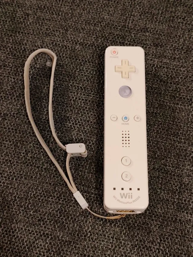 Mando Wii con Wii Motion Plus Inside