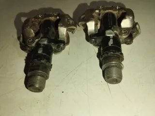 Pedales automáticos Shimano