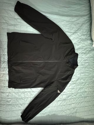 Chaqueta reversible fina en negro y azul marino