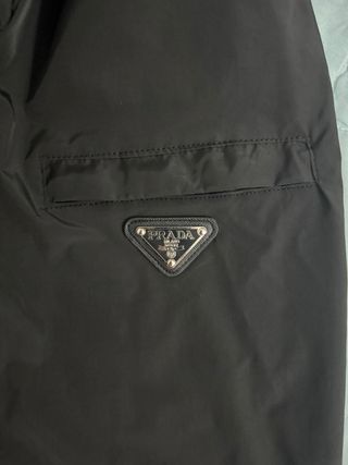 Chaqueta reversible fina en negro y azul marino