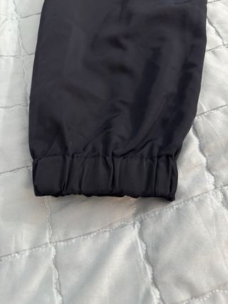 Chaqueta reversible fina en negro y azul marino