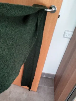 Bufanda verde de punto grueso