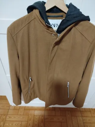 Cazadora Zara caballero efecto sudadera