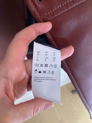 Blazer  HUGO burdeos Nuevo con Etiqueta