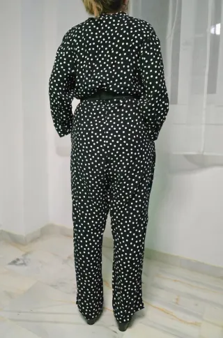 Mono de vestir lunares