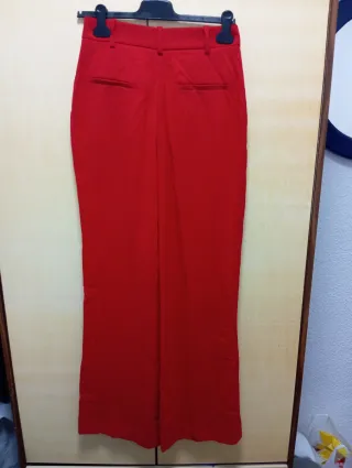 Pantalones Zara pinzas holgados rojos