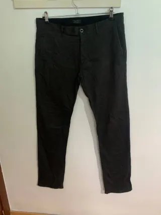 Pantalón Chino Zara Man Negro talla 42