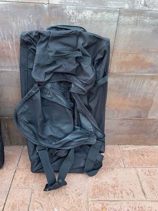 Maleta Kipling Semi-rígidas Rosa y maletas negras