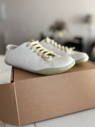 Bambas Camper Piel Barefoot Blancas