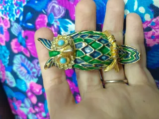 Broche búho esmaltado dorado y verde