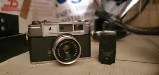 Yashica J Cámara Analógica con Flash