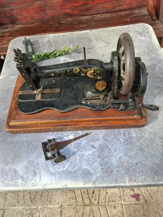 Máquina de coser Singer antigua