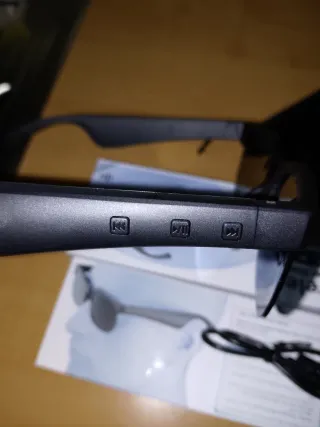 Occhiali da sole con casse audio Bluetooth