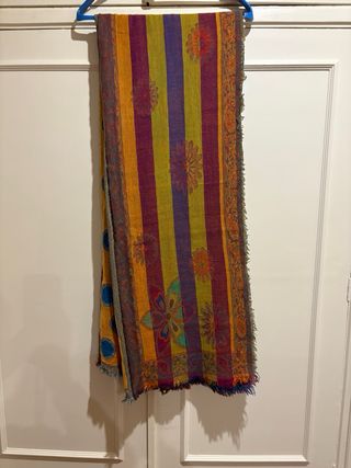 Bufanda con 4 estampados