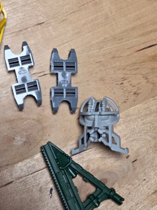 Pezzi Lego Bionicle e altro