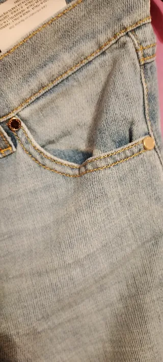 Jeans Versace a zampa taglia in foto nuovi