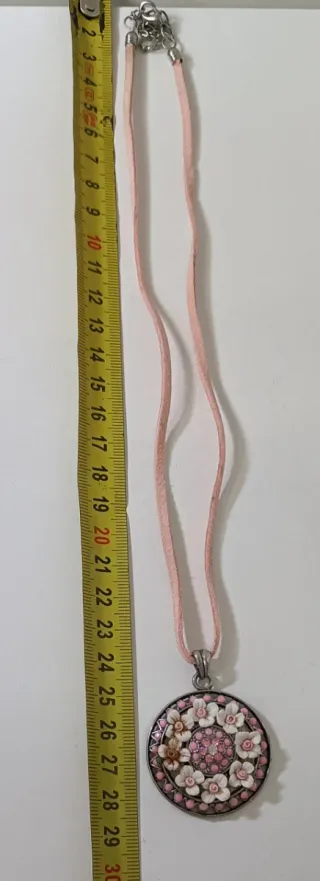 Colgante resina flores rosa y plata