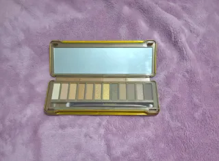 Paleta Sombras Ojos Beige y Dorado