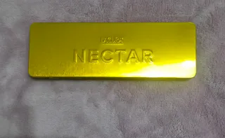 Paleta Sombras Ojos Beige y Dorado