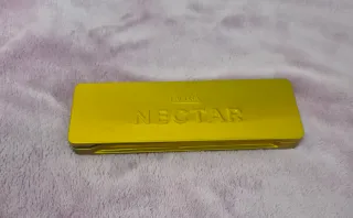 Paleta Sombras Ojos Beige y Dorado