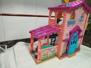 Casa Enchantimals con bambole