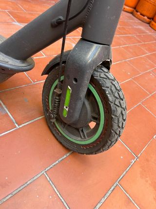 Patinete Eléctrico con Ruedas Nuevas