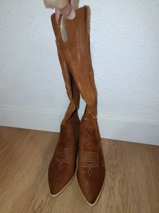 Botas cowboy marrones talla 37 sin estrenar