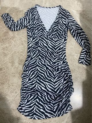 Vestido juvenil estampado cebra