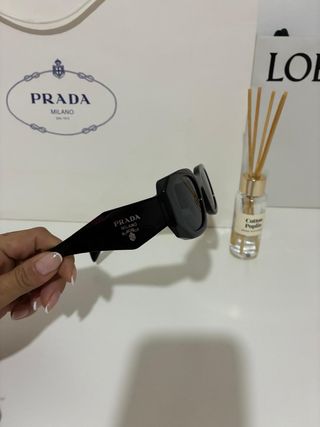 Gafas de sol Prada negras