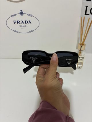 Gafas de sol Prada negras