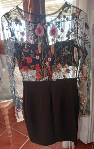 Vestido fiesta negro bordado flores