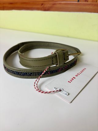 Cinturón de piel genuina HAMPTON BAYS en elegante